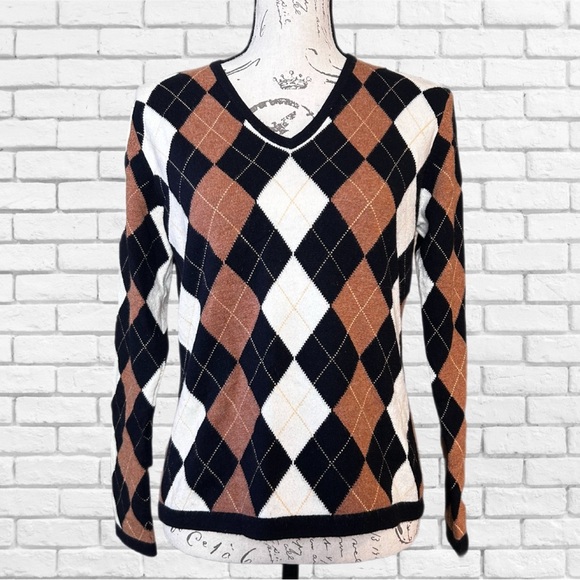 Peter Millar Sweaters - Peter Millar Black and White V-Neck Sweater